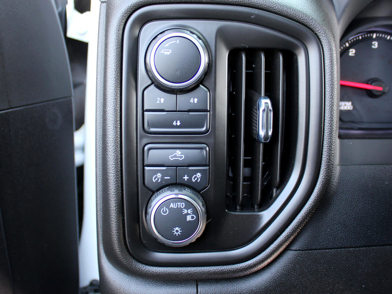 Used 2023 Chevrolet Silverado 2500 W/T w/ WT Convenience Package image 32