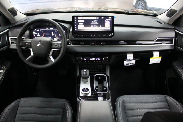 New 2026 Mitsubishi Outlander SE FWD image 20