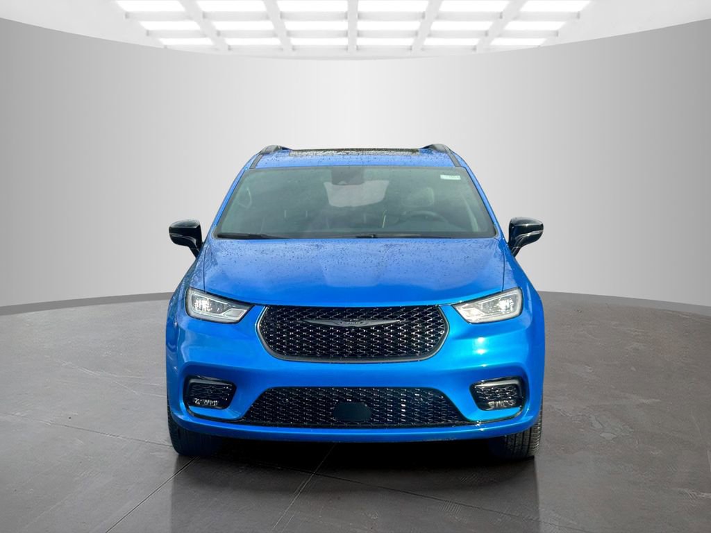 New 2026 Chrysler Pacifica Limited w/ S Appearance Package image 5