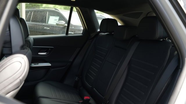 Certified 2025 Mercedes-Benz GLC 43 AMG 4MATIC image 49