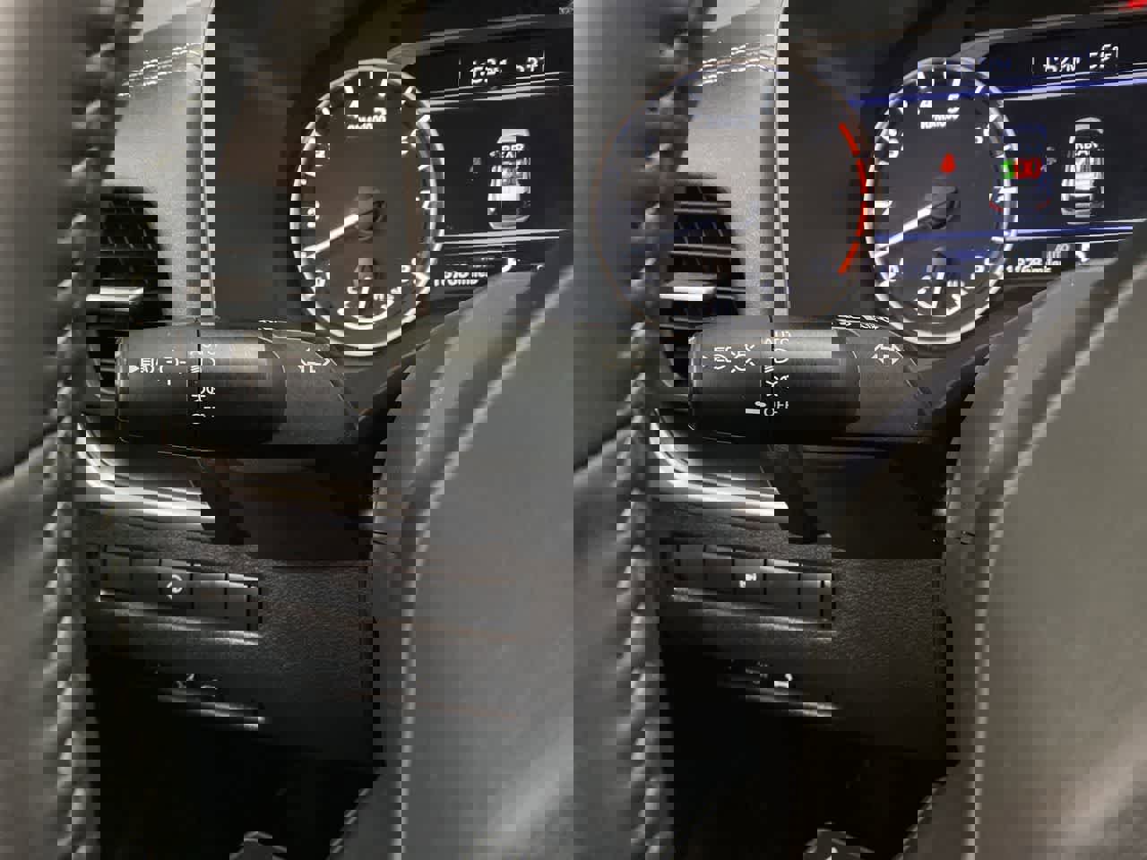 Used 2025 Nissan Rogue SV image 22