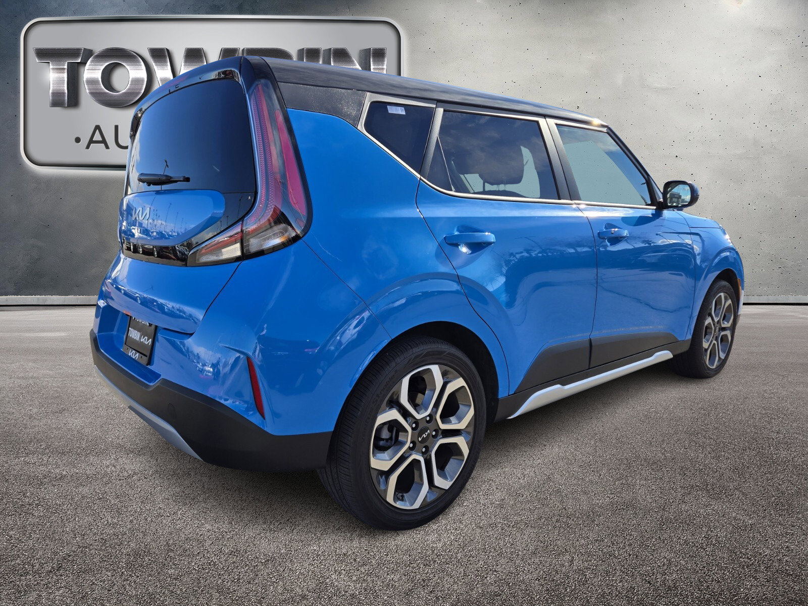 Certified 2025 Kia Soul EX image 5