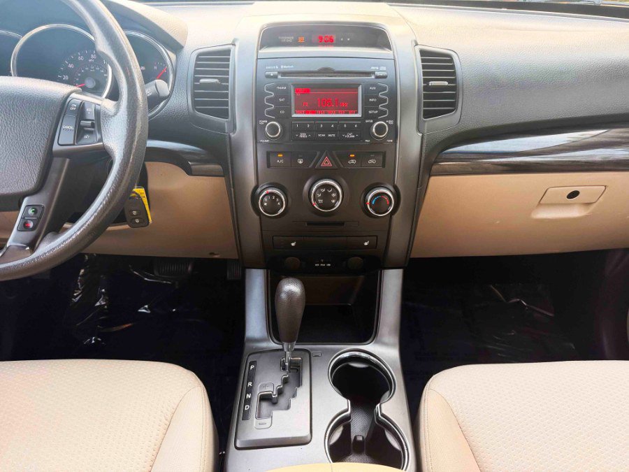 Used 2012 Kia Sorento LX w/ V6 Convenience Pkg image 21