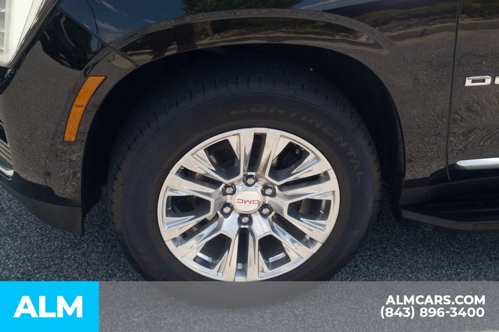 Used 2025 GMC Yukon Denali AWD/4WD image 14