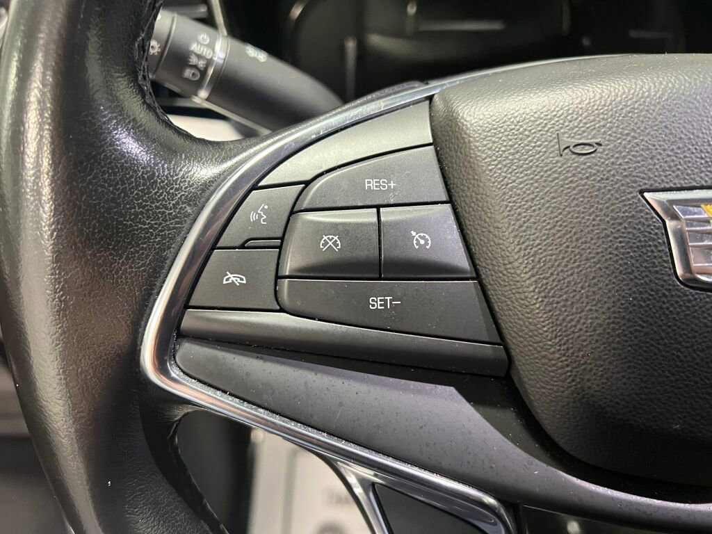 Used 2019 Cadillac XT5 Luxury w/ LPO, Black Ice Package image 12