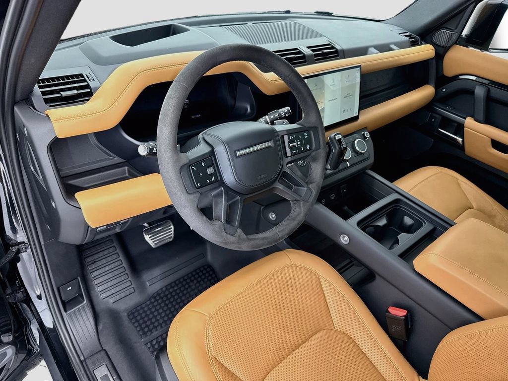 Certified 2023 Land Rover Defender 110 V8 AWD/4WD image 9