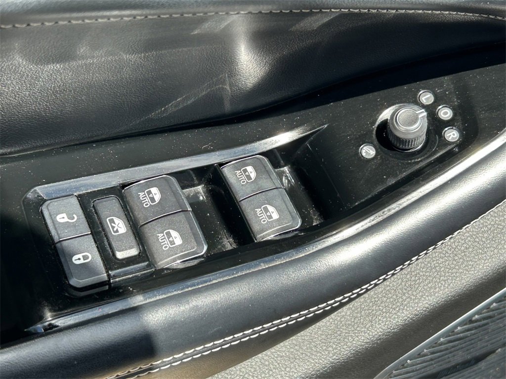 Used 2021 Jeep Grand Cherokee L Overland image 23