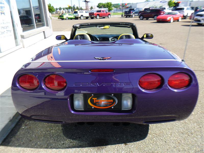 Used 1998 Chevrolet Corvette Convertible w/ Memory Pkg RWD image 30