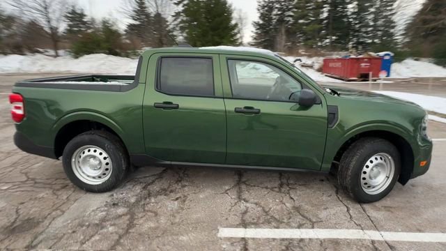New 2025 Ford Maverick XL image 9