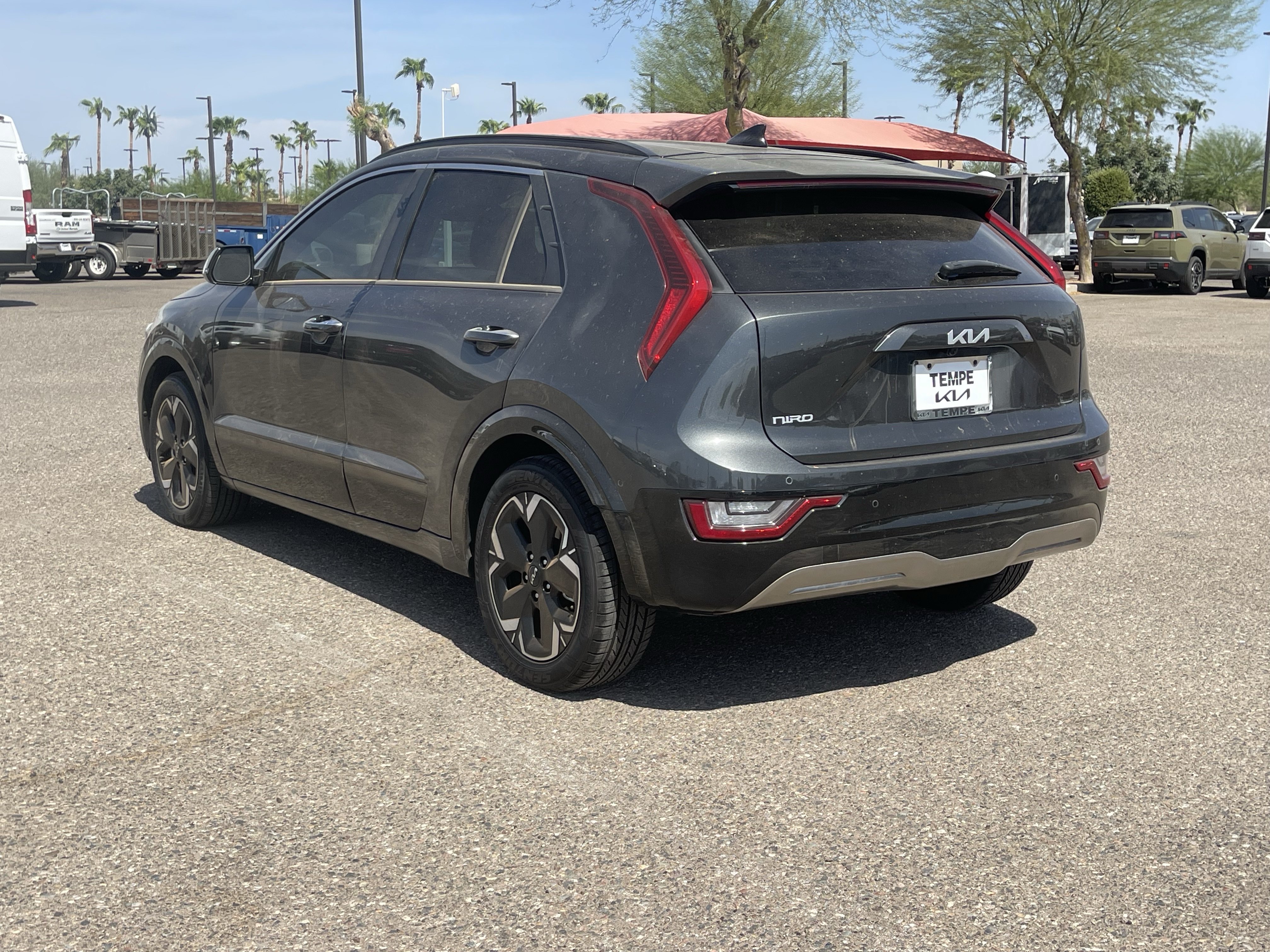 Certified 2023 Kia Niro Wave FWD image 4