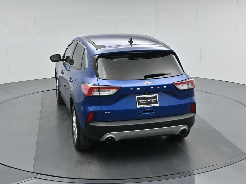 Used 2022 Ford Escape SE w/ Convenience Package FWD image 44