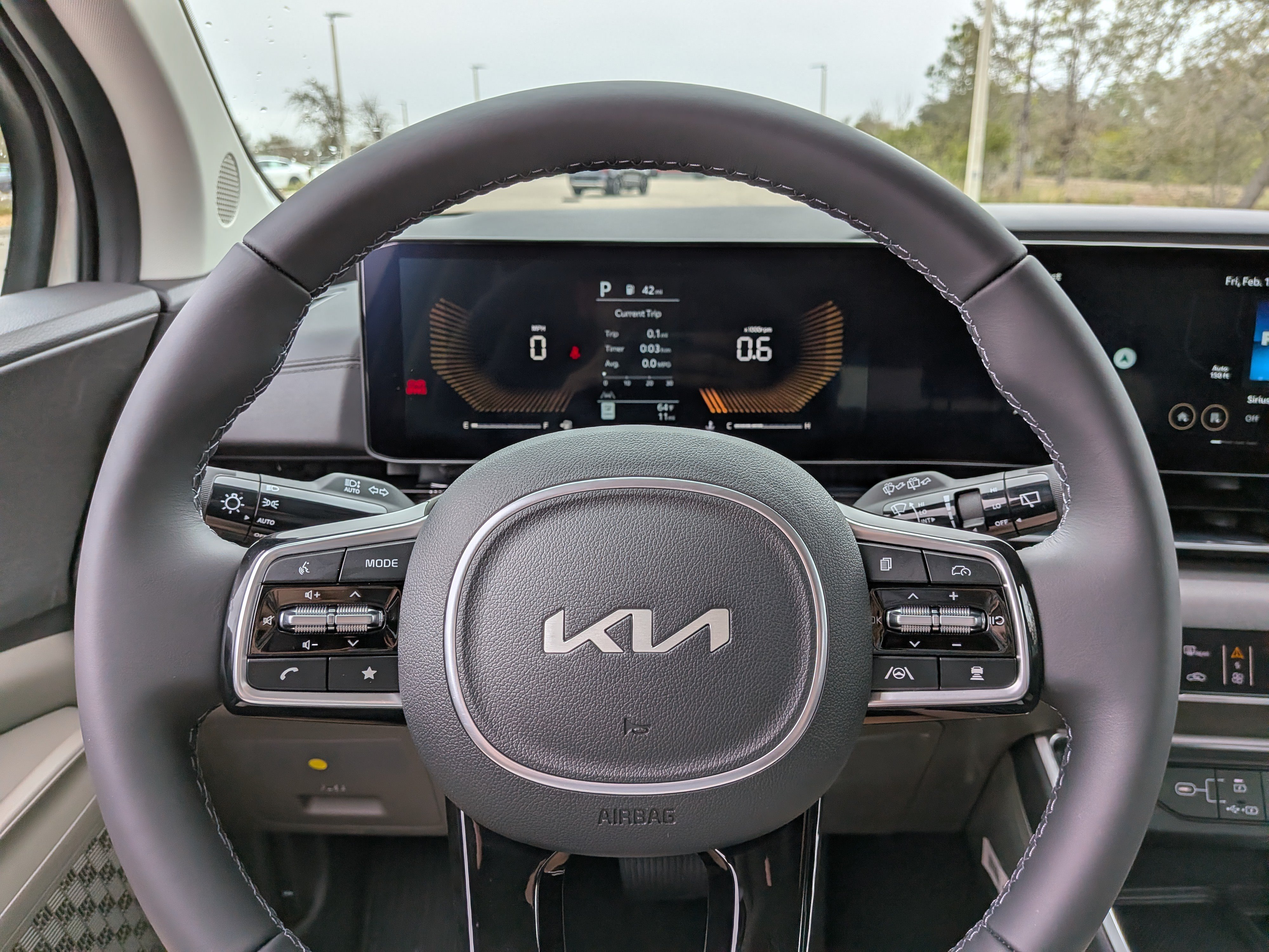 New 2026 Kia Carnival EX FWD image 32