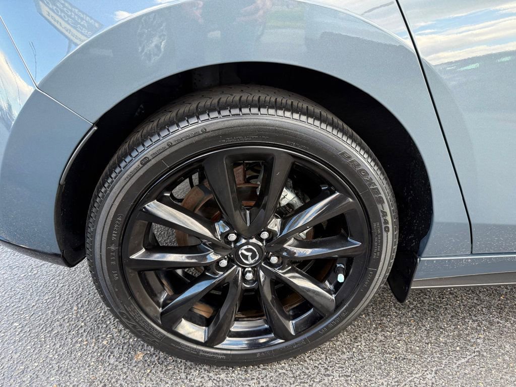 Used 2019 MAZDA MAZDA3 Hatchback w/ Premium Package image 35