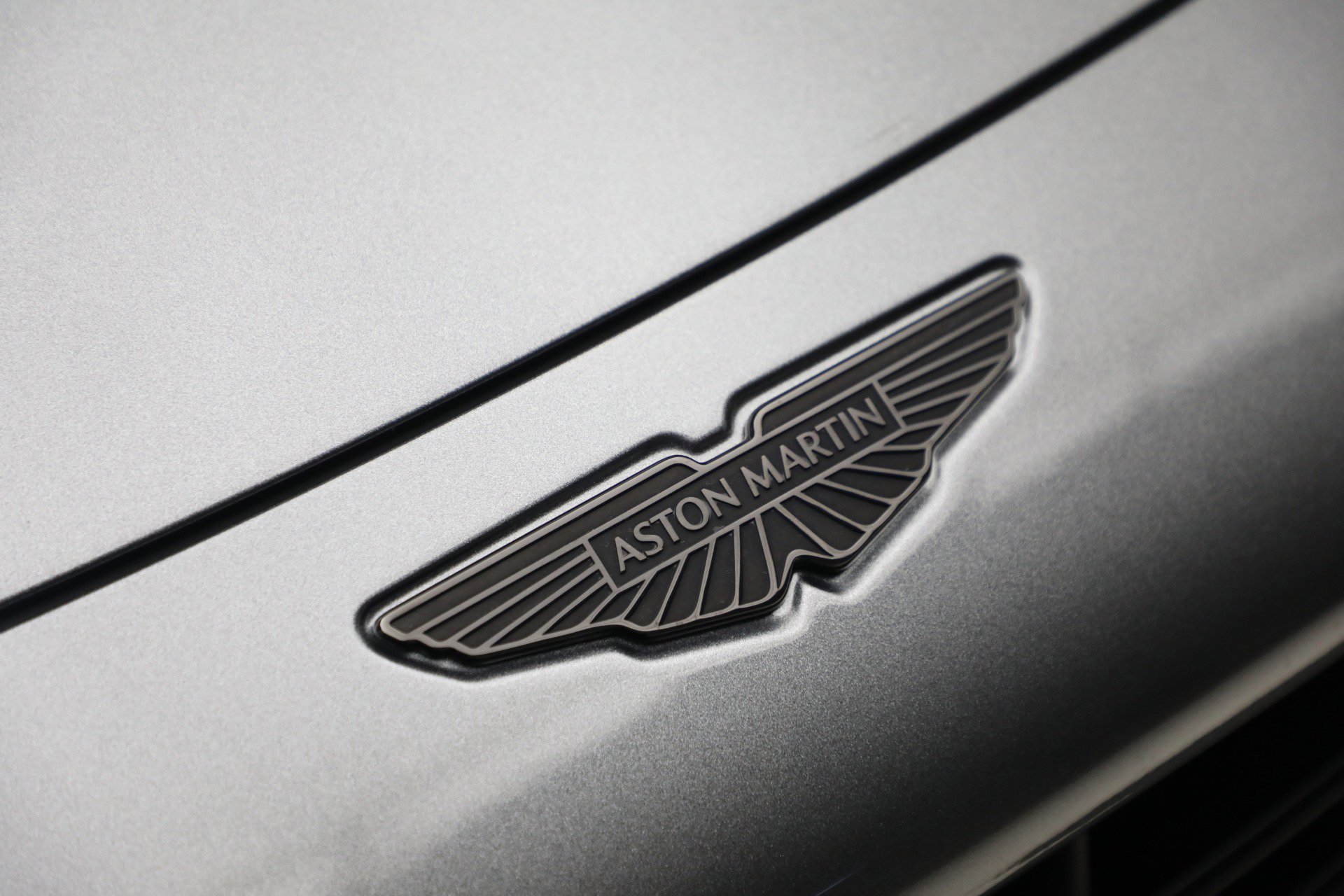 New 2026 Aston Martin V8 Vantage Roadster image 34