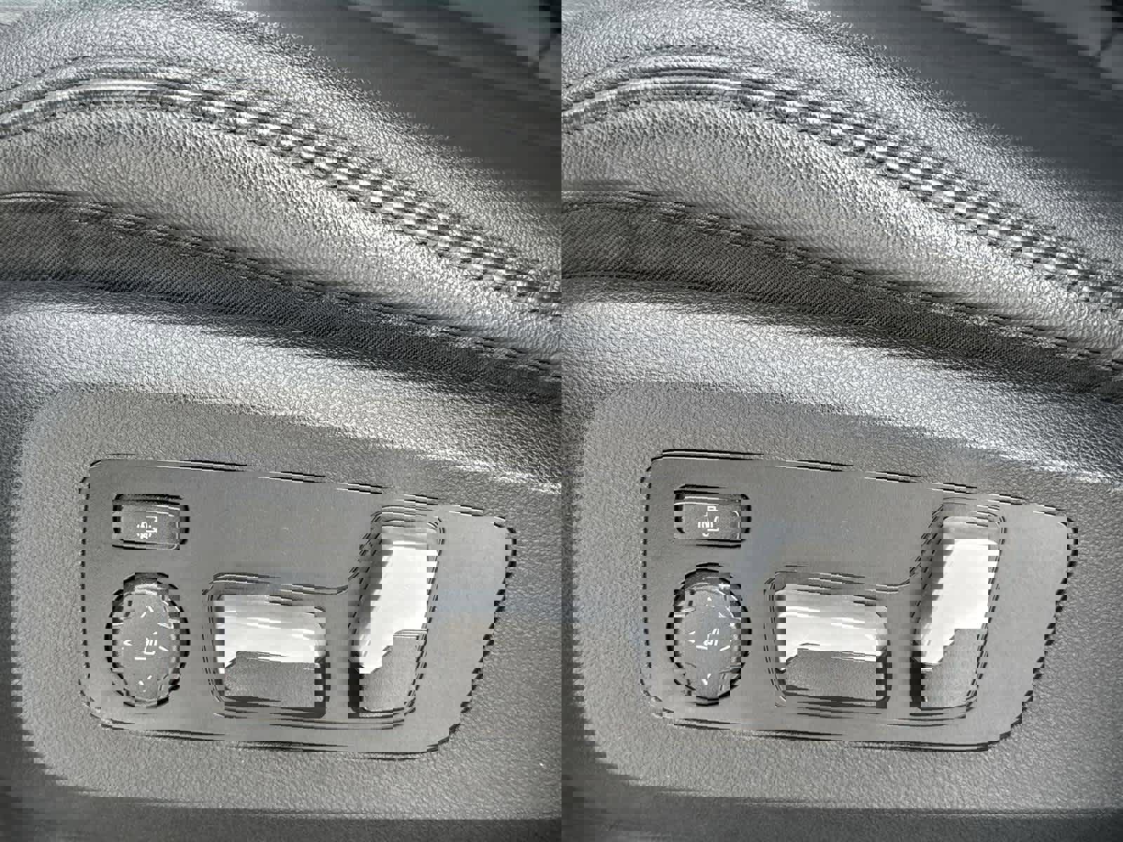 Used 2021 BMW X7 xDrive40i w/ Cold Weather Package image 13