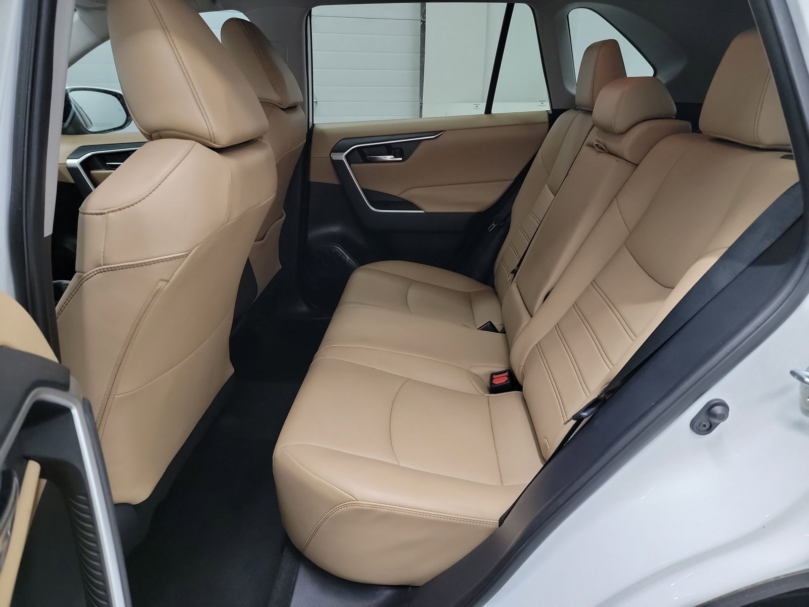 Used 2019 Toyota RAV4 XLE Premium w/ Cold Weather Package FWD image 28