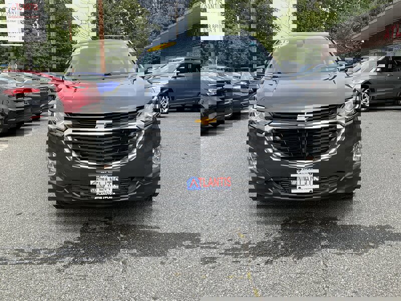 Used 2018 Chevrolet Equinox LT image 2