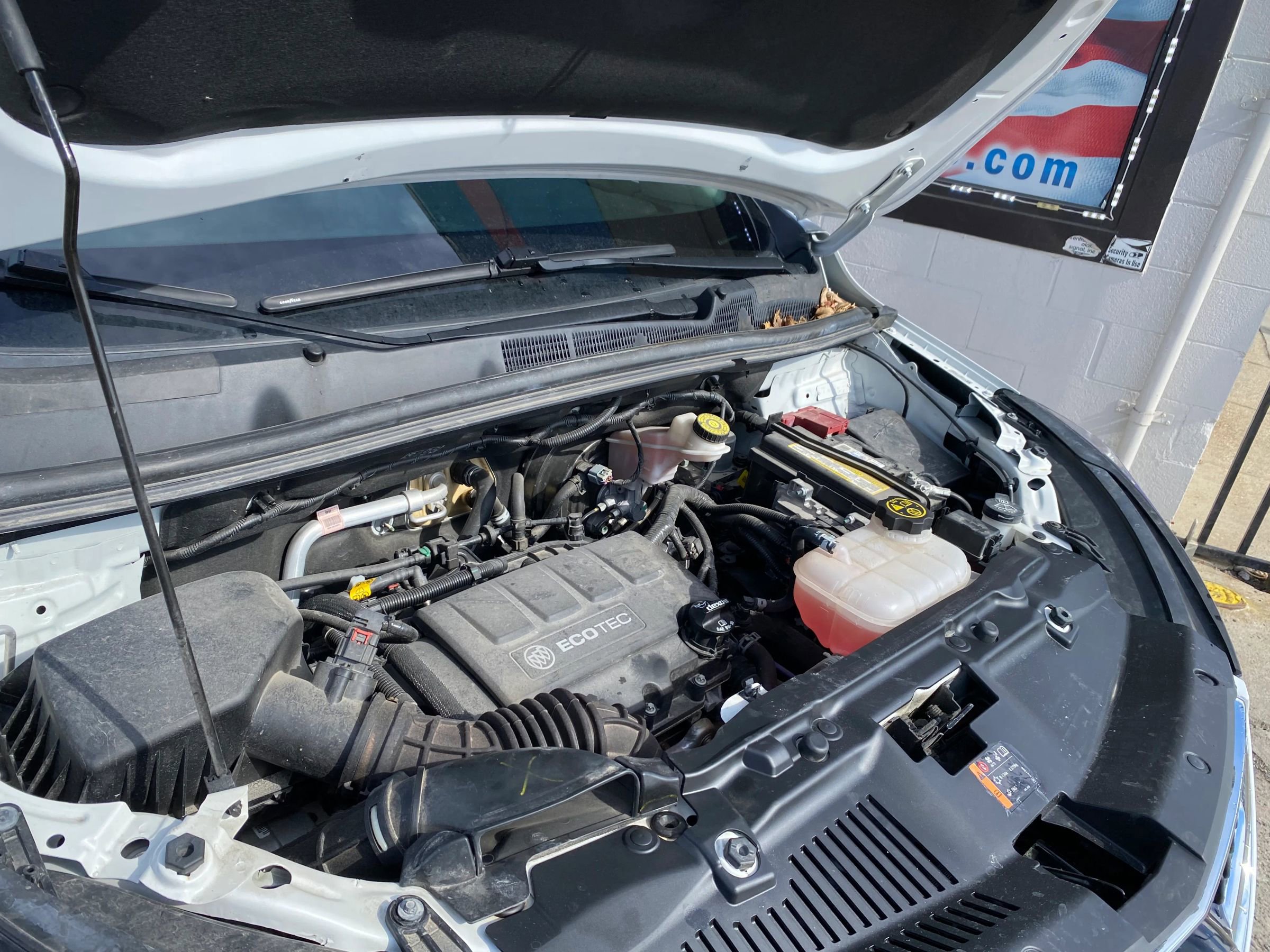 Used 2017 Buick Encore Essence w/ Experience Buick Package image 32