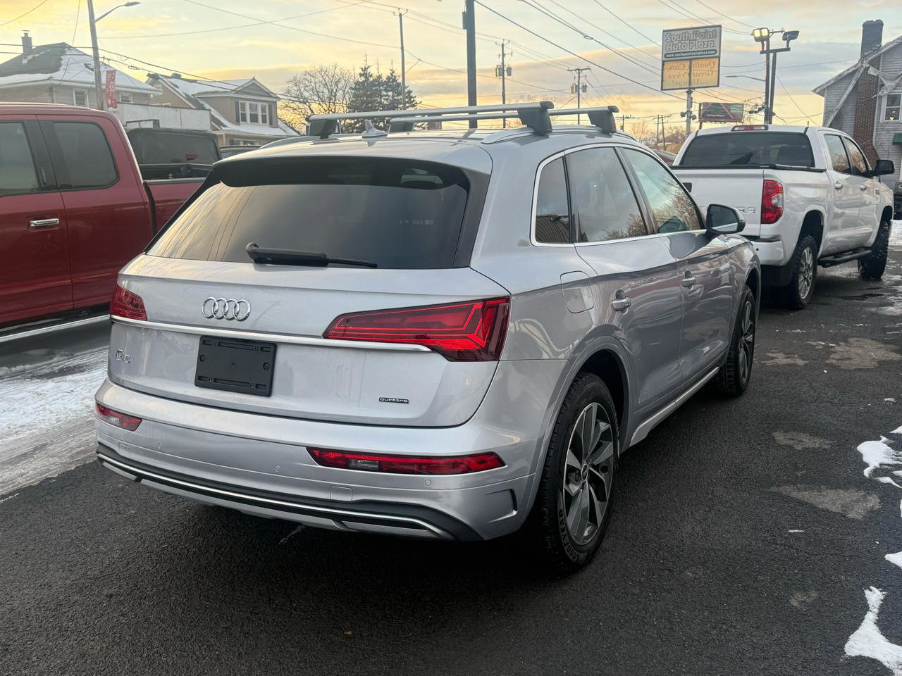 Used 2021 Audi Q5 2.0T Premium w/ Convenience Package image 5