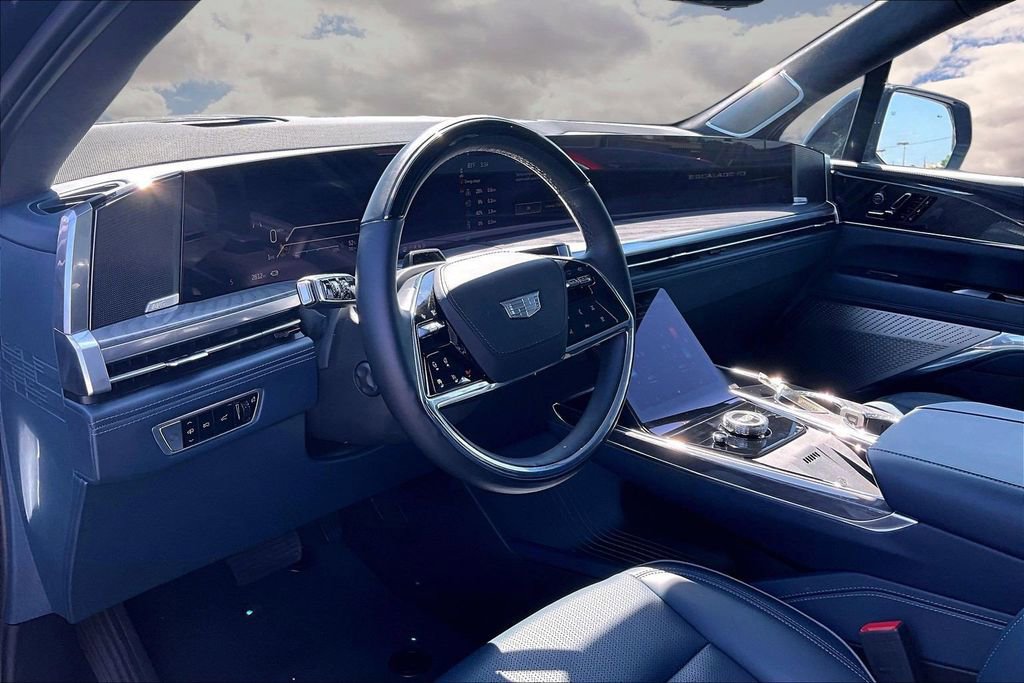Certified 2025 Cadillac Escalade IQ Sport 2 image 17