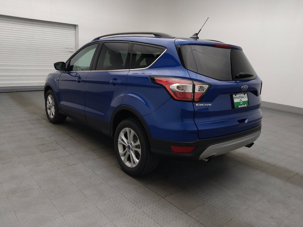 Used 2018 Ford Escape SE w/ SE Sync 3 Package AWD/4WD image 3