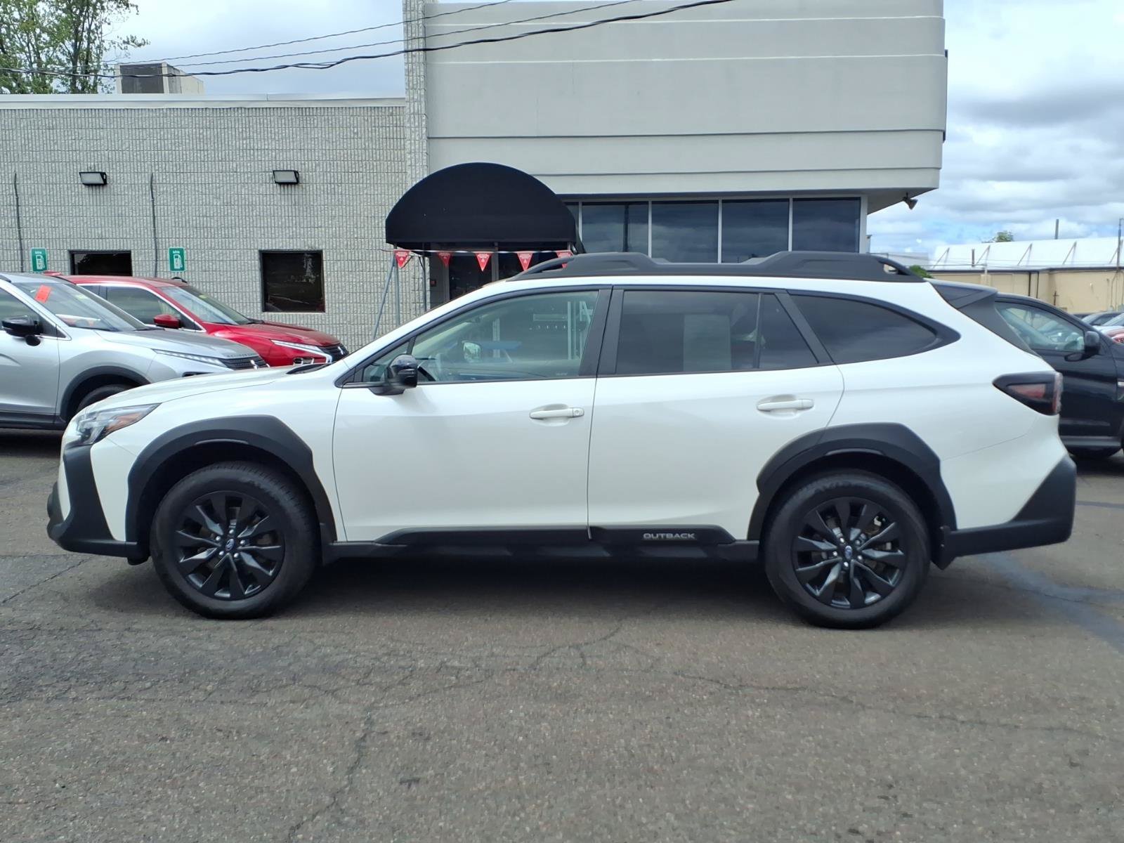 Used 2024 Subaru Outback Onyx Edition AWD/4WD image 7