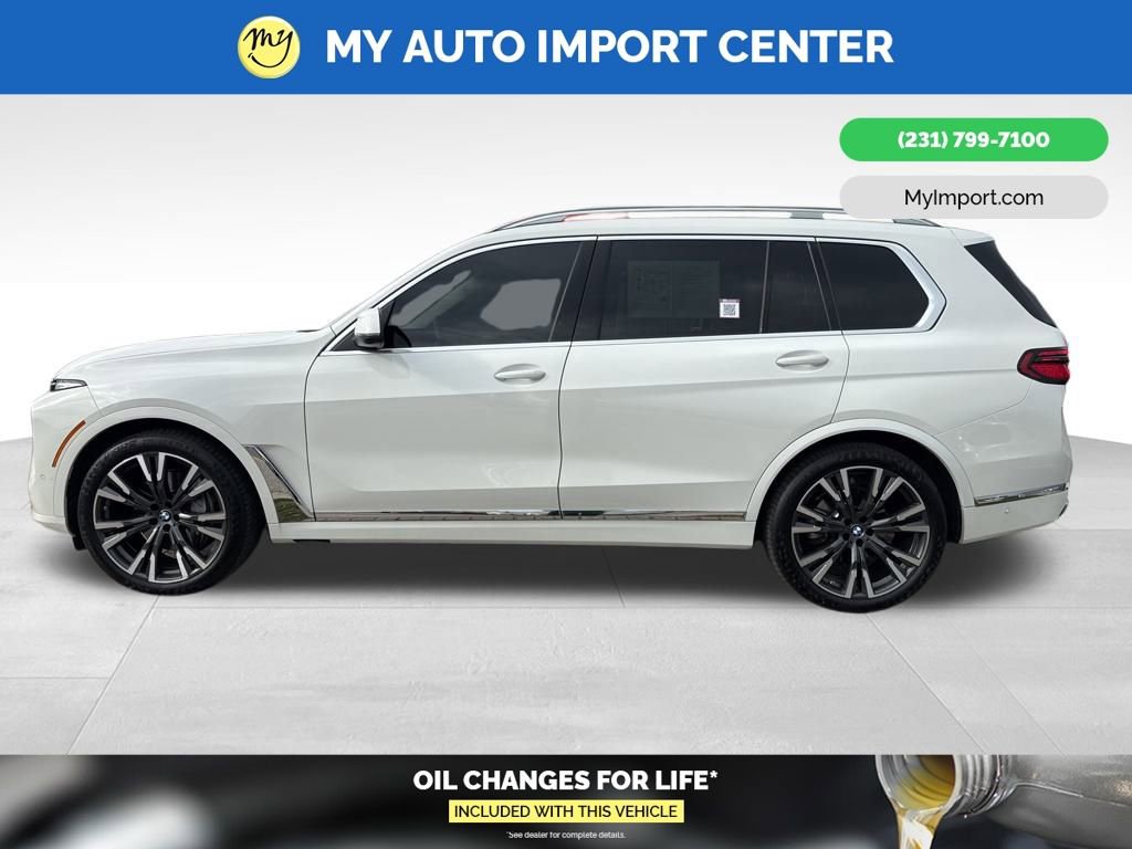 Used 2024 BMW X7 xDrive40i w/ Premium Package image 4