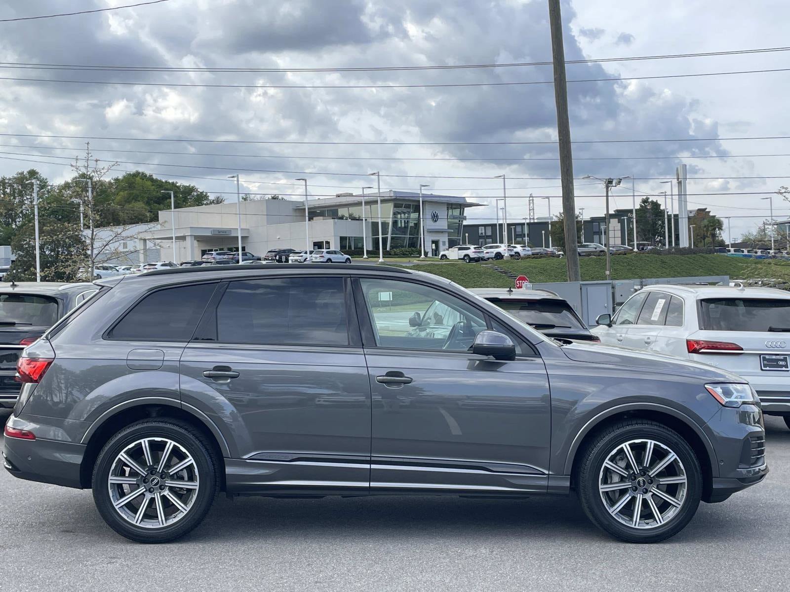 Certified 2023 Audi Q7 2.0T Premium Plus w/ Premium Plus Package AWD/4WD image 8