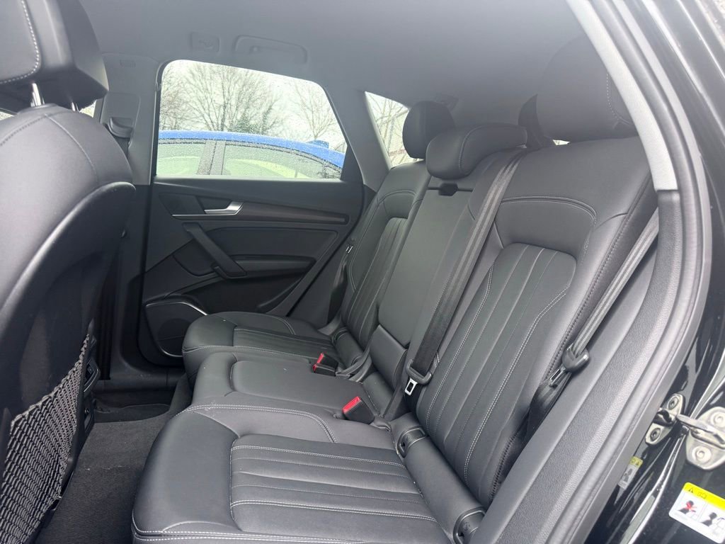 Used 2022 Audi Q5 2.0T Premium w/ Convenience Package image 17