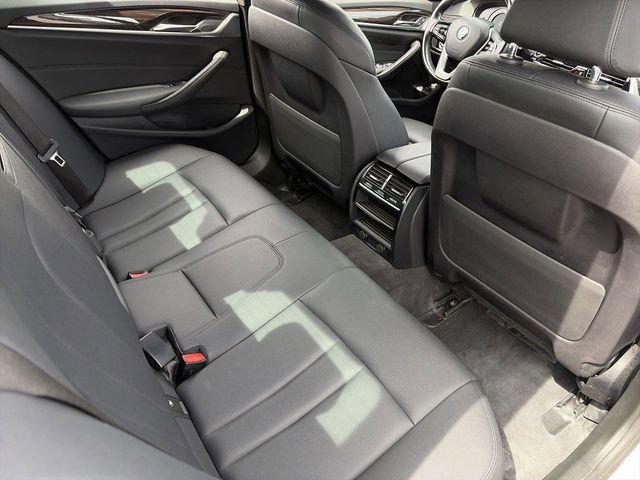 Used 2019 BMW 530e w/ Convenience Package image 15