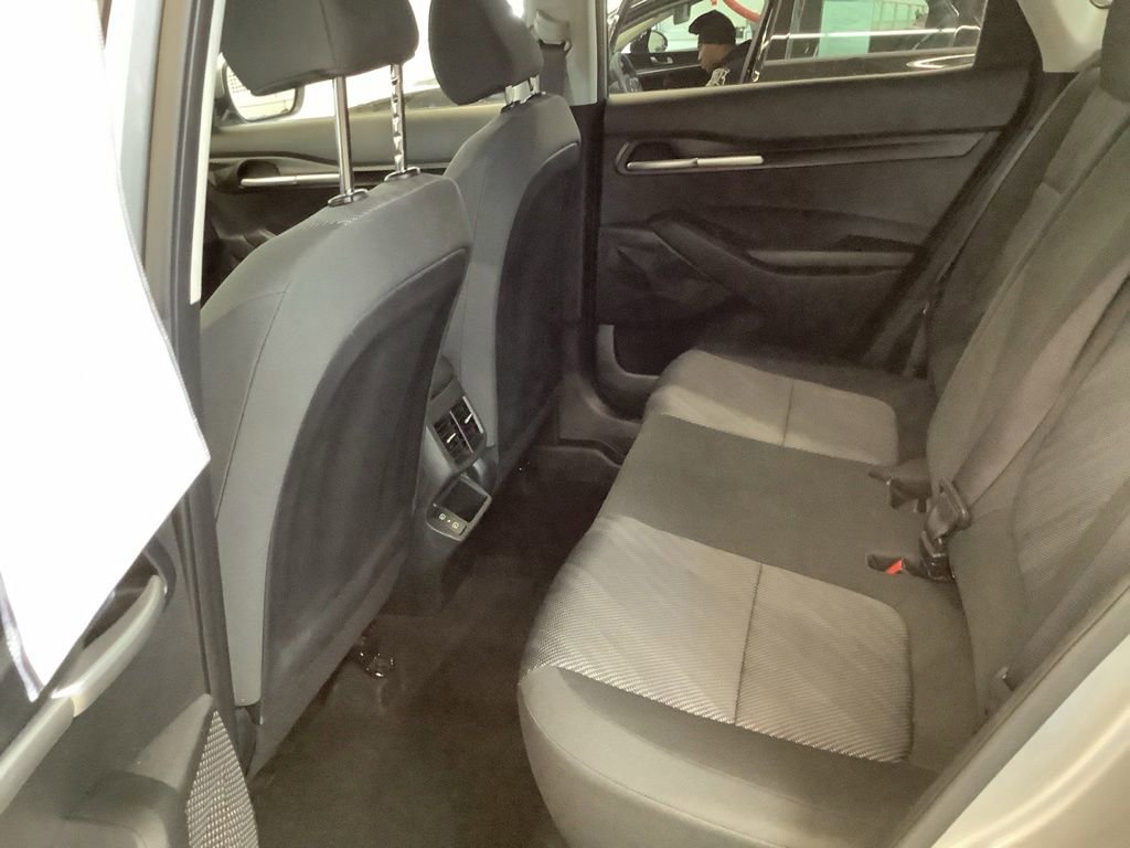 Certified 2025 Kia Seltos LX AWD/4WD image 15