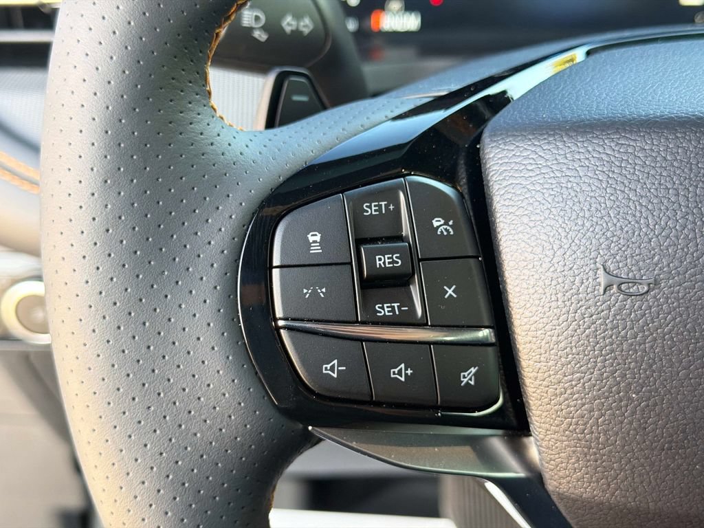 Used 2026 Ford Explorer Tremor w/ Tremor Convenience Package AWD/4WD image 32
