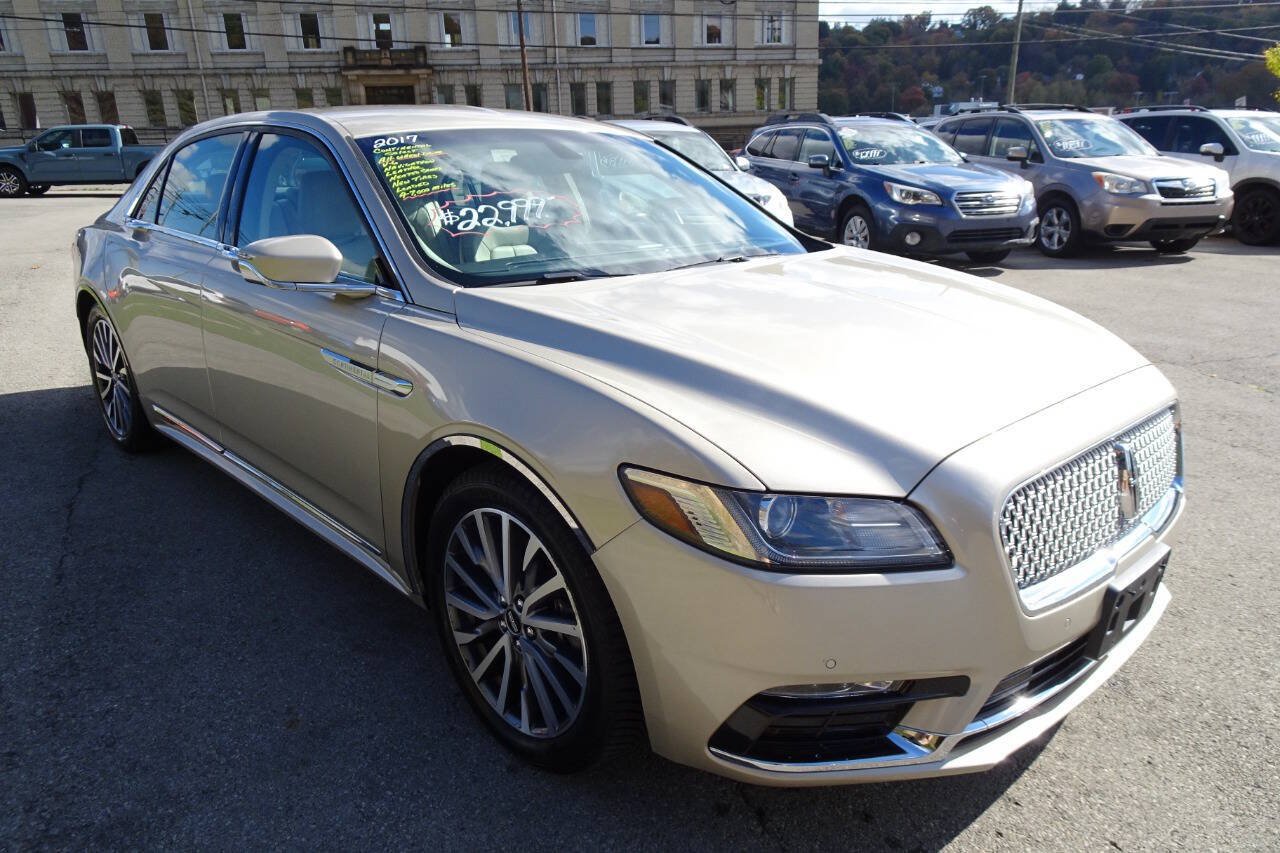 Used 2017 Lincoln Continental Select AWD/4WD image 4