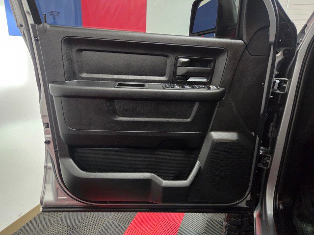 Used 2024 RAM 3500 Tradesman w/ Chrome Appearance Group image 26