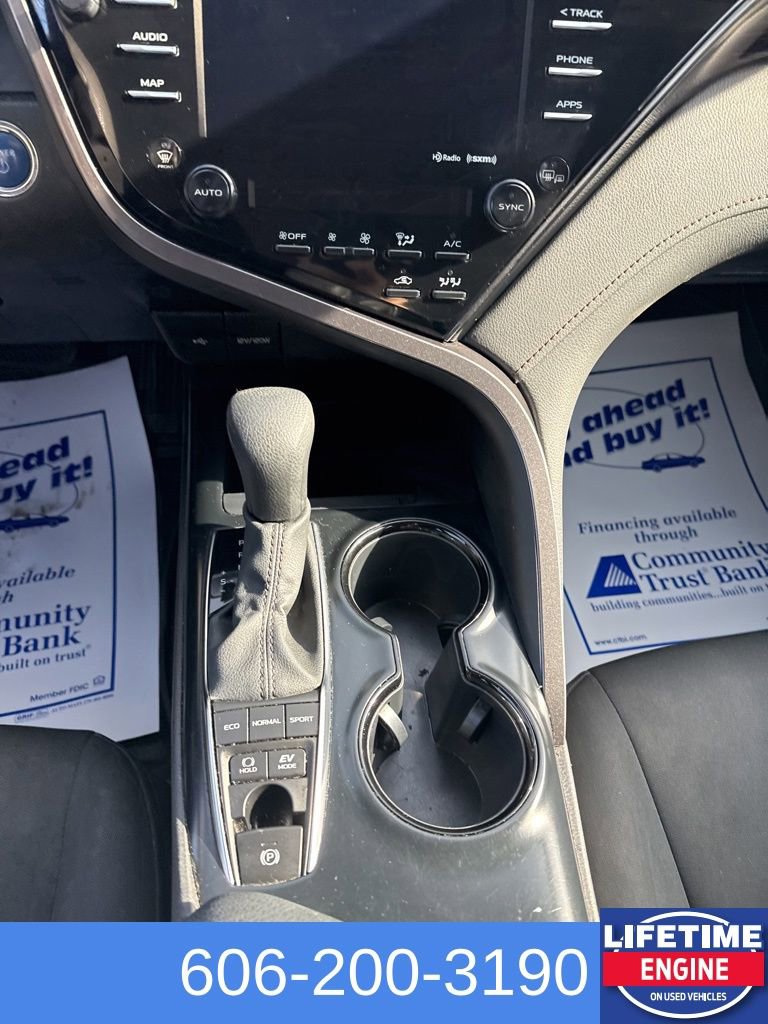 Used 2020 Toyota Camry LE image 16