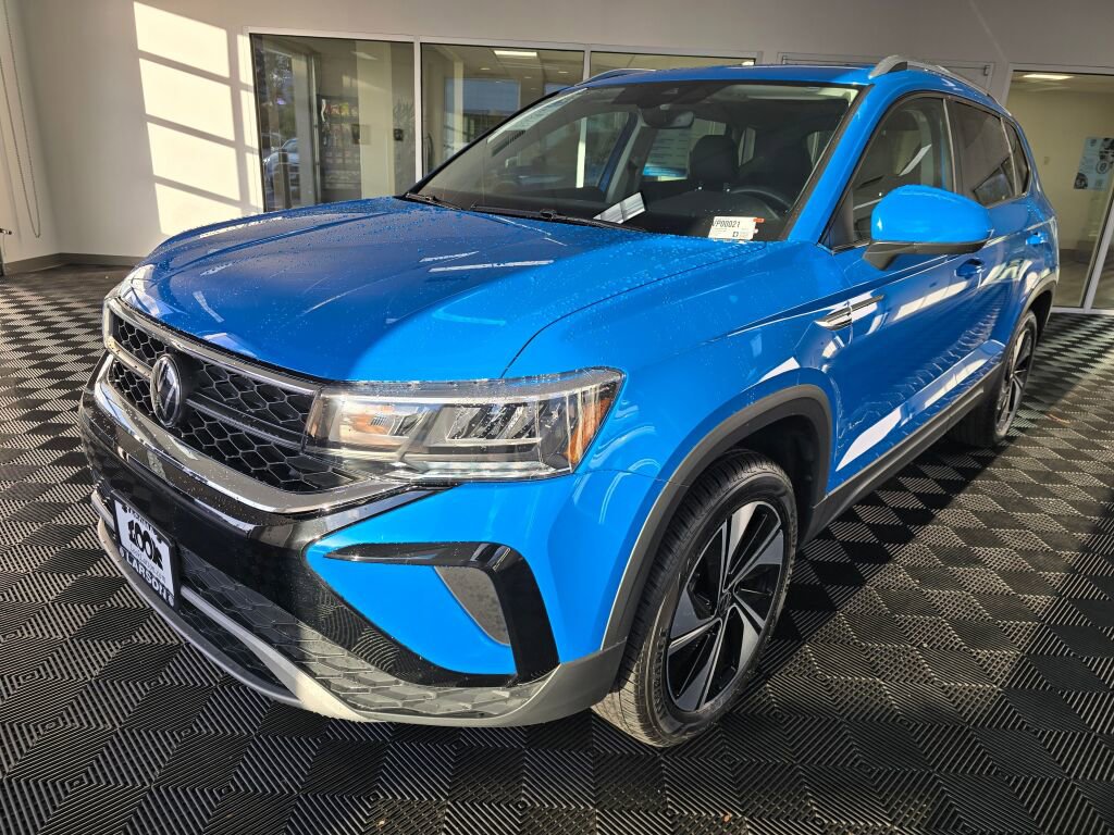 Used 2024 Volkswagen Taos SE image 8