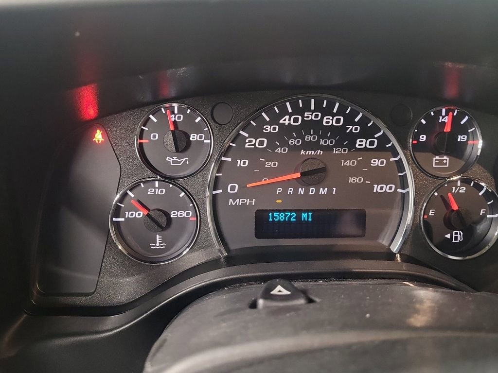 Used 2024 Chevrolet Express 2500 w/ Driver Convenience Package image 6