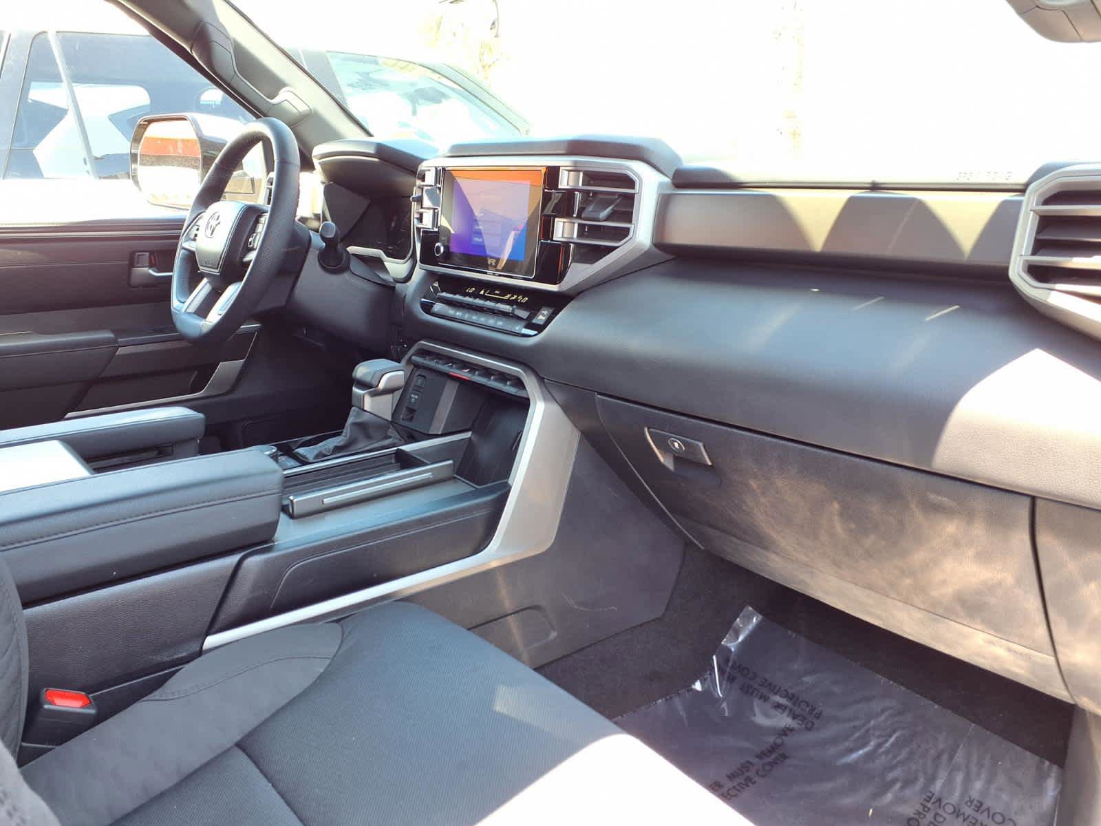 Certified 2025 Toyota Sequoia SR5 AWD/4WD image 24