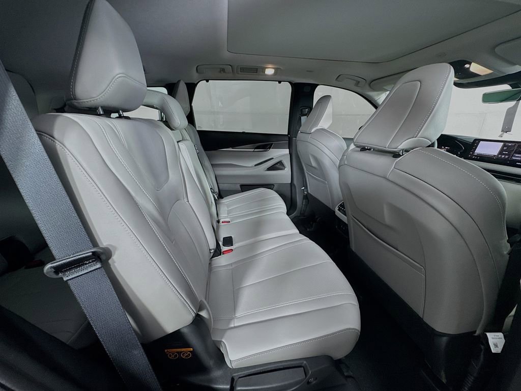Certified 2026 INFINITI QX60 Luxe w/ Cargo Package image 37