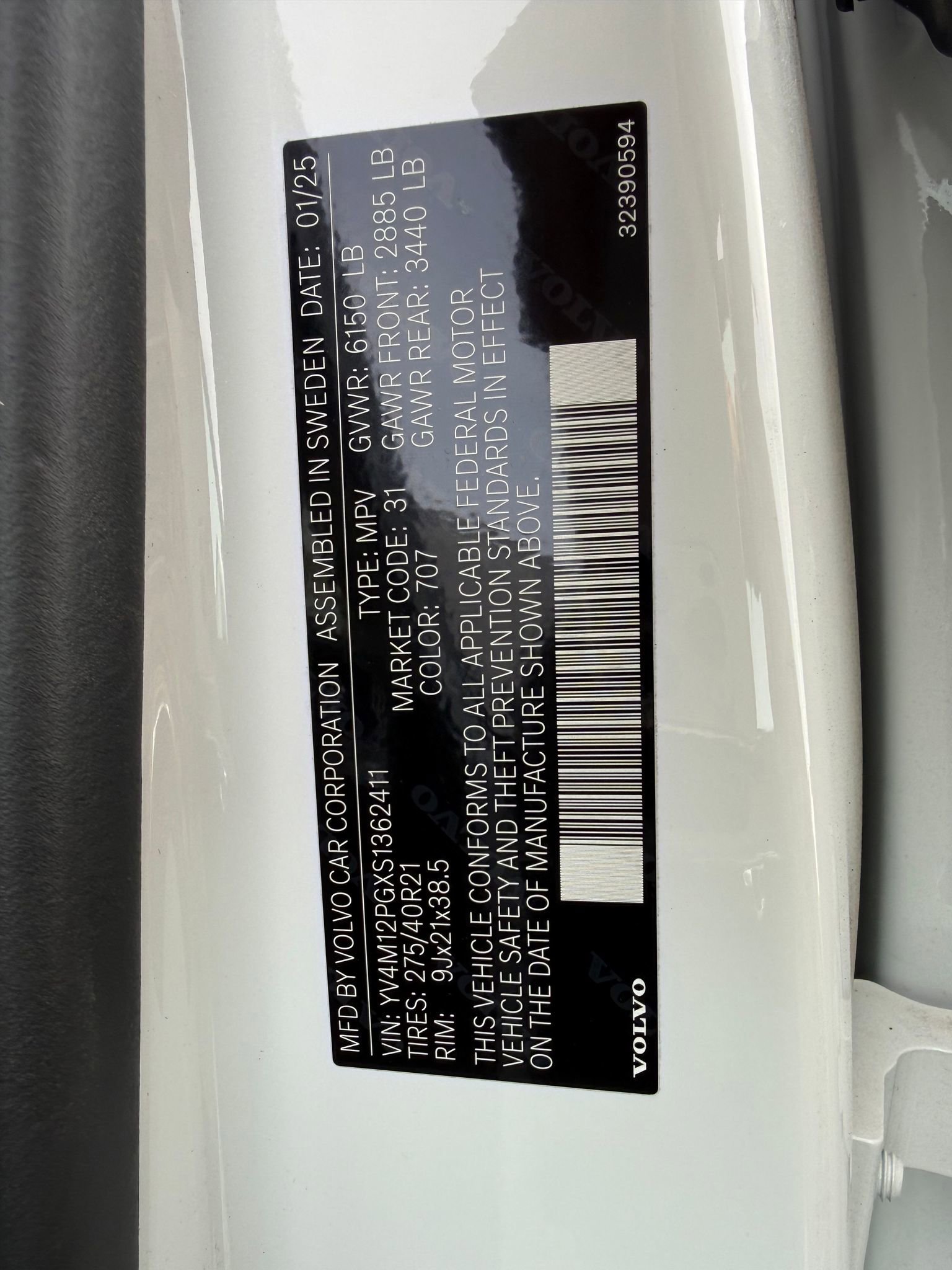 Used 2025 Volvo XC90 B5 Ultra w/ Lounge Package image 6