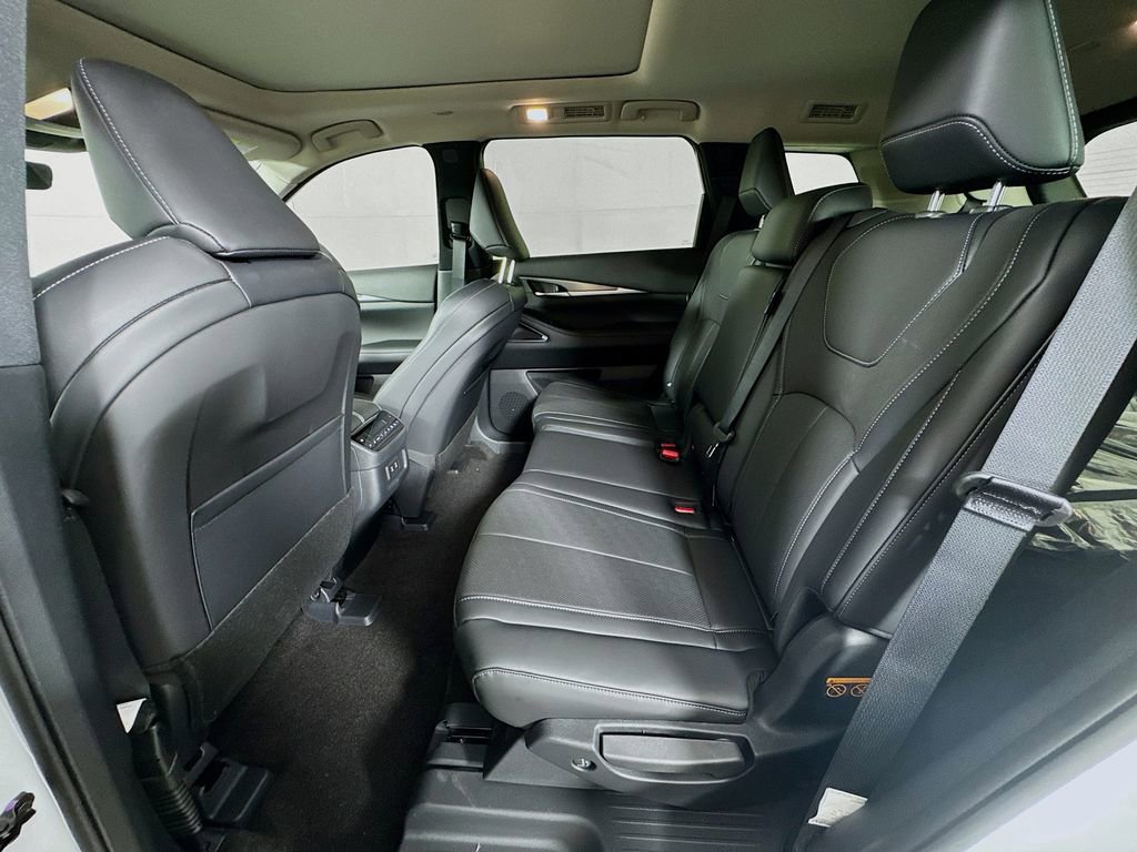 New 2027 INFINITI QX60 Luxe w/ Cargo Package FWD image 29