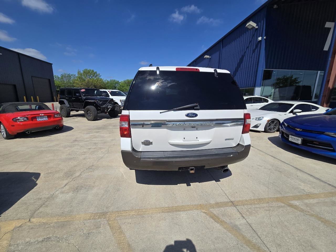 Used 2017 Ford Expedition King Ranch image 3