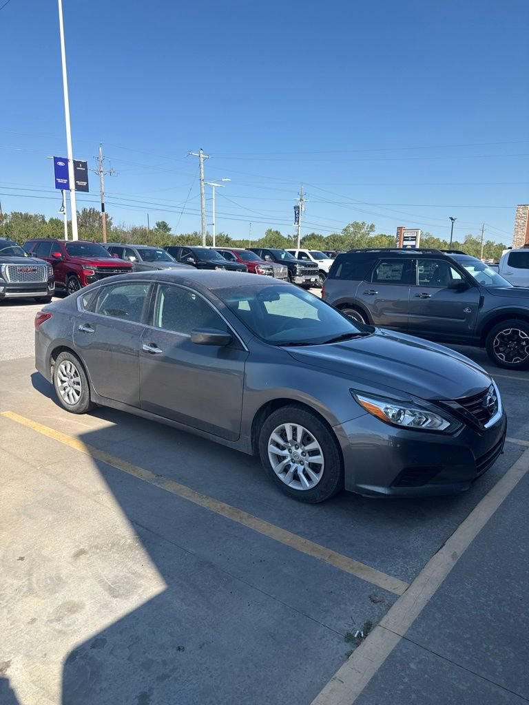 Used 2018 Nissan Altima 2.5 S w/ S Convenience Package