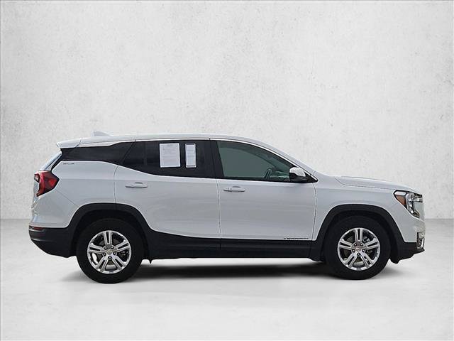 Used 2024 GMC Terrain SLE FWD image 4