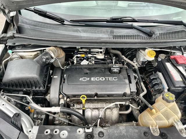 Used 2015 Chevrolet Sonic LT image 19