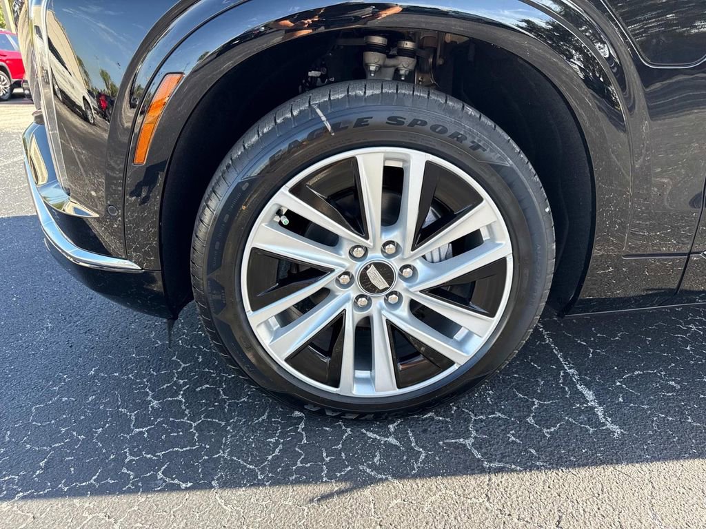 New 2026 Cadillac Vistiq Luxury image 10