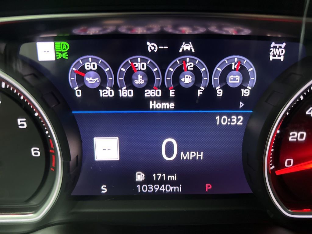 Used 2019 Chevrolet Silverado 1500 High Country w/ Technology Package AWD/4WD image 15