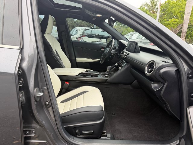 Used 2021 Lexus IS 350 F Sport RWD image 19
