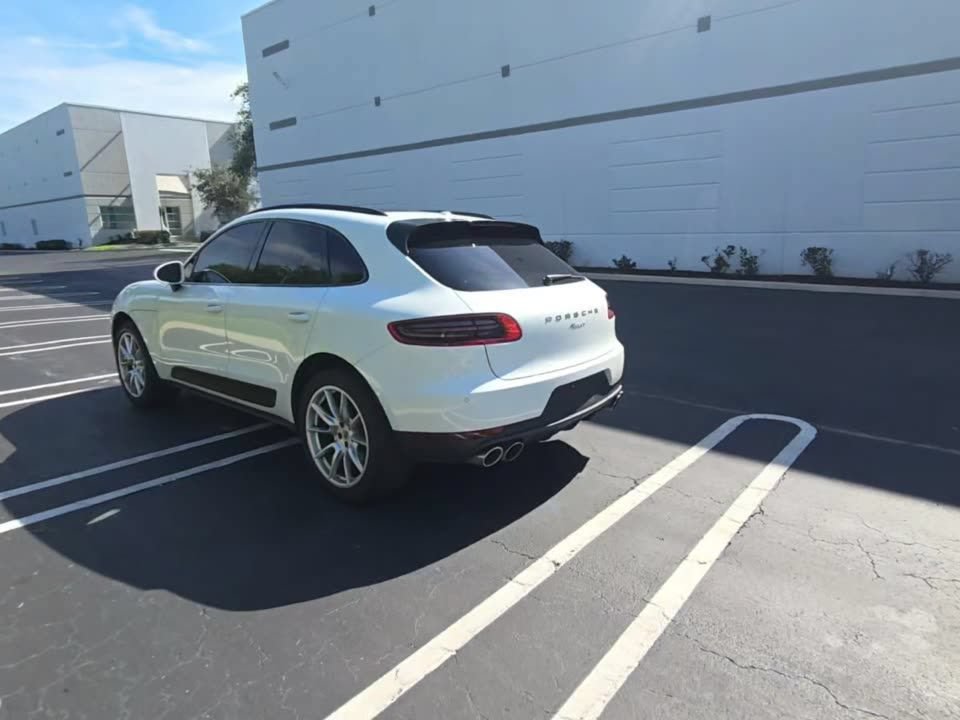 Used 2018 Porsche Macan Sport Edition AWD/4WD image 2