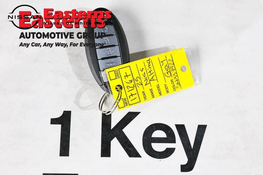 Used 2025 Nissan Altima 2.5 SR AWD/4WD image 26